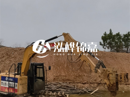 4 米防汛木樁多少根可以送貨上門？3 米松木樁 11-13 公分價(jià)格是多少？
